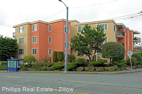1925 Eastlake Ave E Photo 2