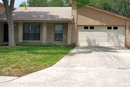 4647 Green Willow Woods Photo 1