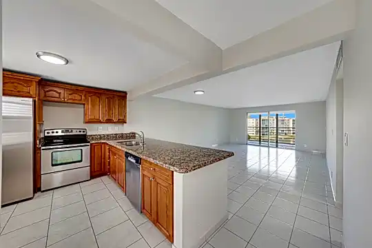 141 SE 3rd Ave #502 Photo 1