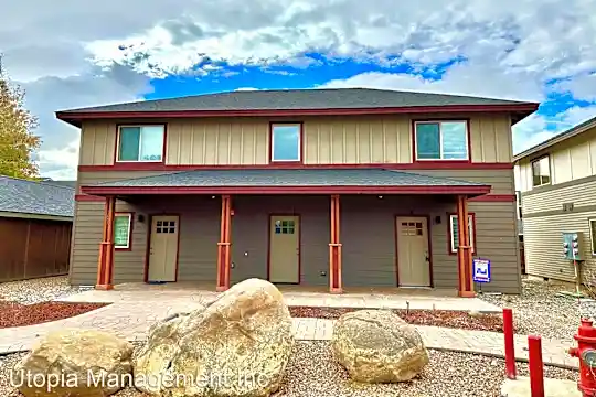 161 E Tall Fir Court Photo 1