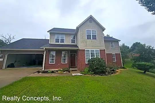 704 Weston Cir Photo 2