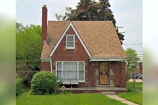 18989 Archdale St Photo 1