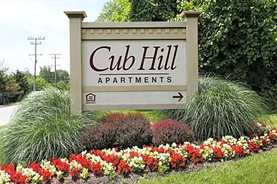 Cub Hill Apartments Photo 2