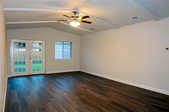 3521 Summit Ln Photo 2
