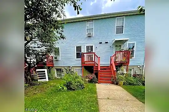 26 Kearny St Photo 1