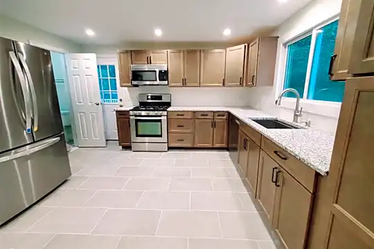 43 Benedict Ct Photo 1