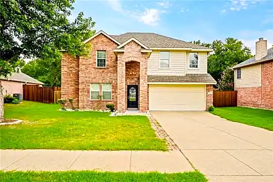333 S Crosscreek Dr Photo 1