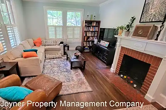 108 W Prentiss Ave Photo 2