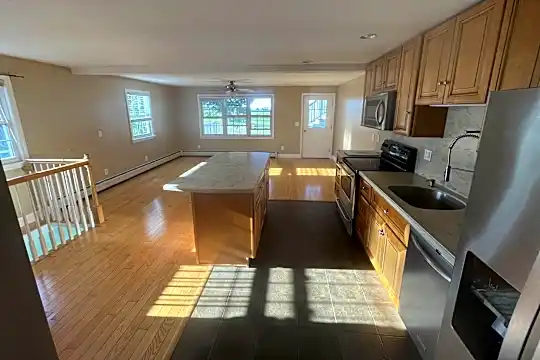 497 Winnacunnet Rd #1 Photo 1