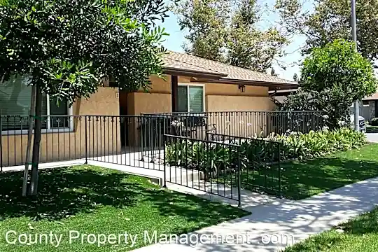 2709 W Keller Ave Photo 1