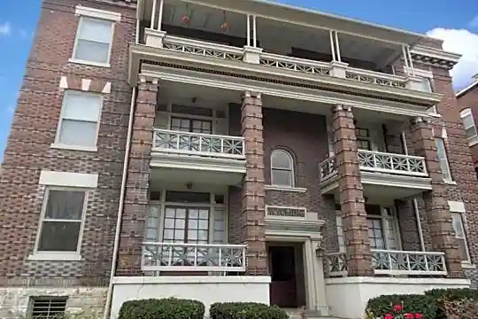Old Louisville Properties Photo 1