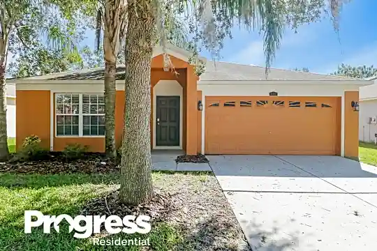 4012 Constantine Loop Photo 1