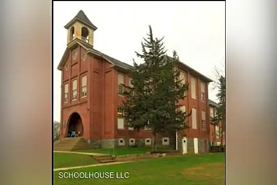 14 Church St Photo 2