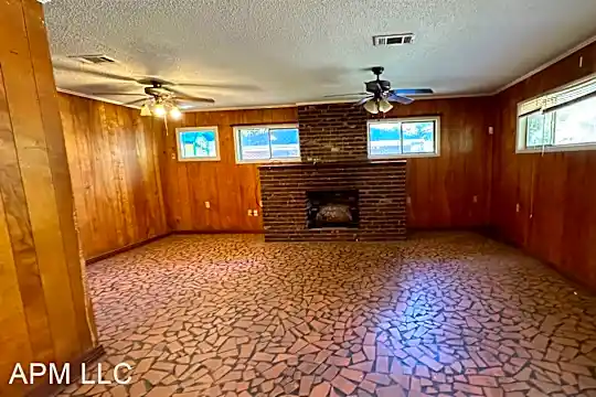 3724 Grammont St Photo 2
