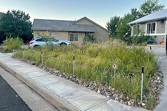 271 N 100 E Photo 2