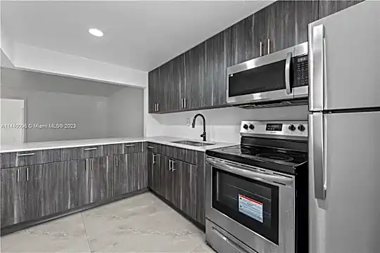 505 NW 177th St #130 Photo 1