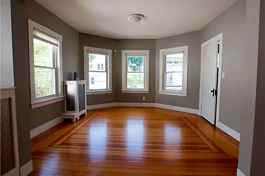 23 Hillside Ave Photo 2