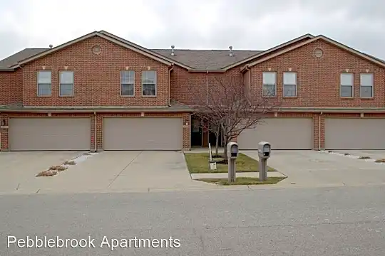 101 Brookside Dr Photo 1