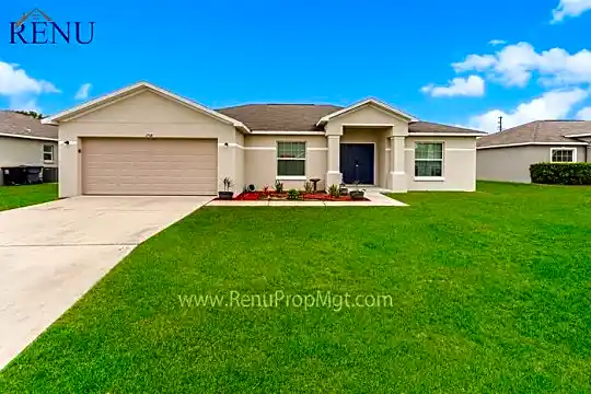 1758 Kingsmill Dr Photo 1