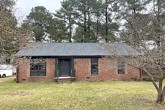 200 King George Ave Photo 1