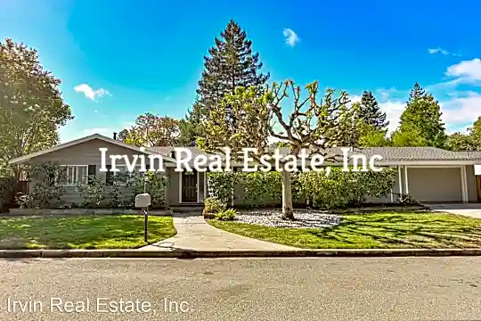3183 Somerset Drive Photo 2