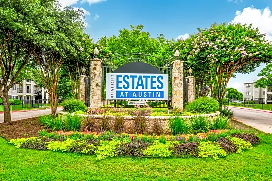 Estates at Austin Photo 1