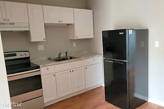99 Chris Dr Photo 1