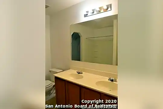 6235 Cypress Cir Photo 2