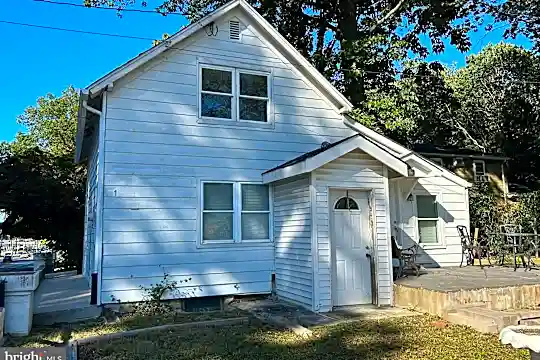 31 Haddonfield Rd Photo 1