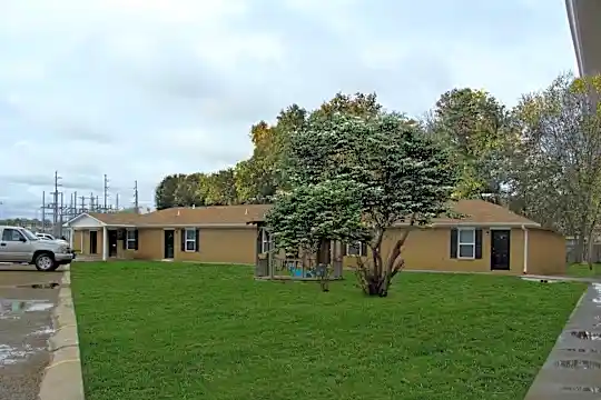 Cooper Park Photo 2