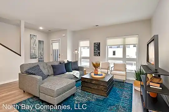 Henley Townhomes Photo 1
