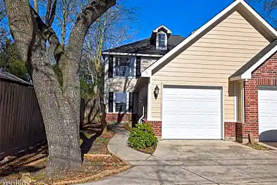 504 Texas St Photo 2