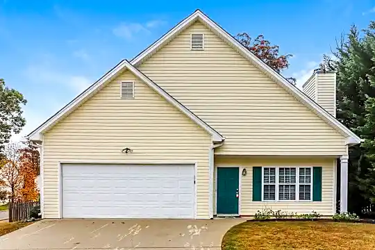 176 St Ann Cir Photo 1