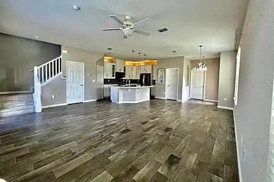 8092 Bluejack Oak Dr Photo 2
