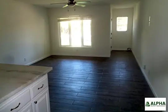 10564 Malaga Way Photo 2