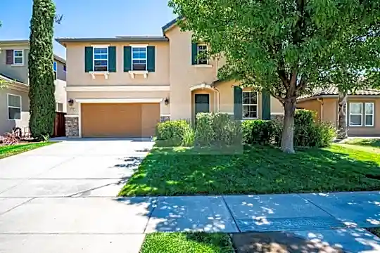 4402 Tiamo Way Photo 1