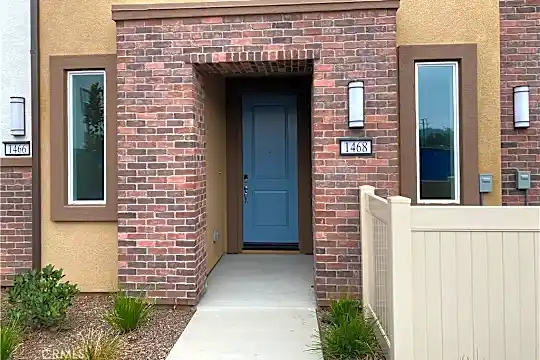 1468 Stratus Dr Photo 1