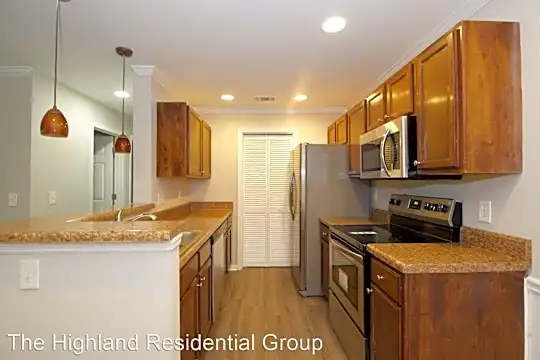 225 Warm Springs Cir Photo 1