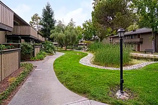 Village Lake Apartments Photo 1