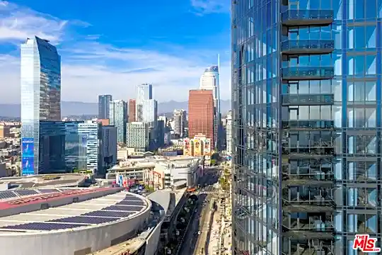1200 S Figueroa St #E2919 Photo 2