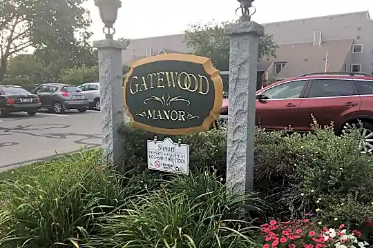 Gatewood Manor Photo 2
