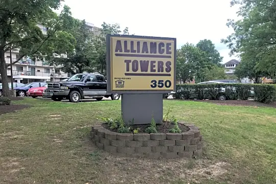 Alliance Towers Photo 2
