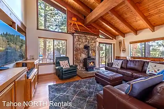 1075 Bristol Cir Photo 1
