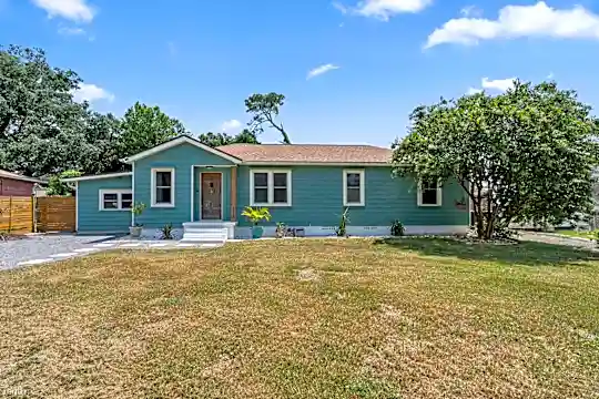 212 SE Kalash Rd Photo 1