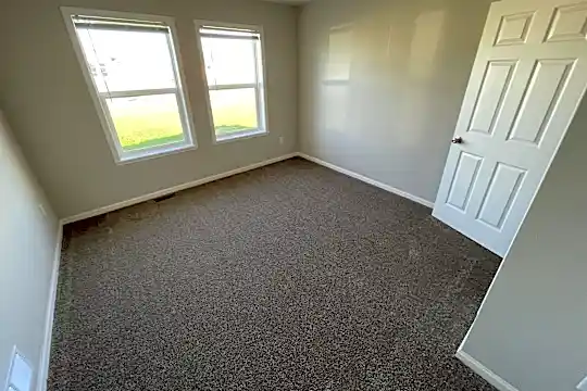 2240 James Kelly Ln Photo 2