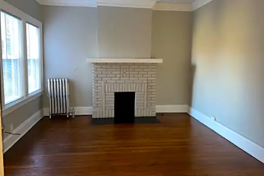 2704 Mayfield Rd Photo 1