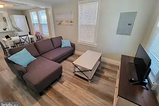 4600 Arctic Ave #4604 Photo 2