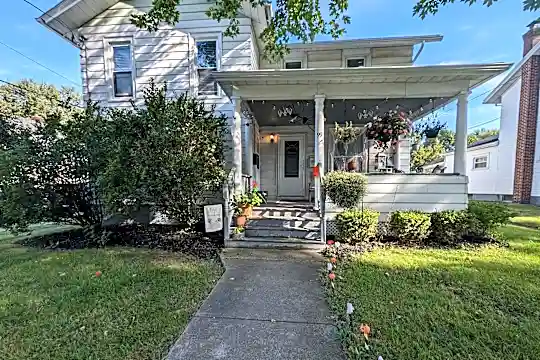 99 High St Photo 1