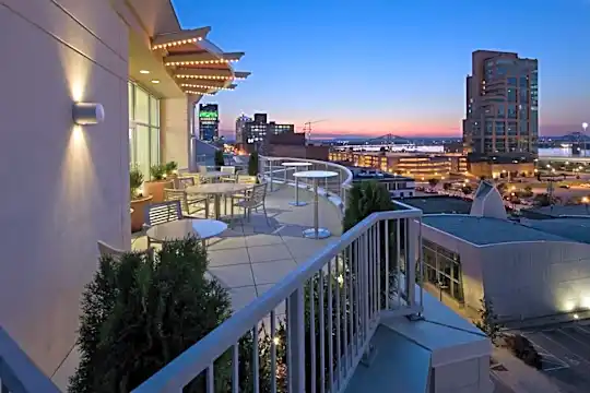 Fleur De Lis on Main Condominiums Photo 1