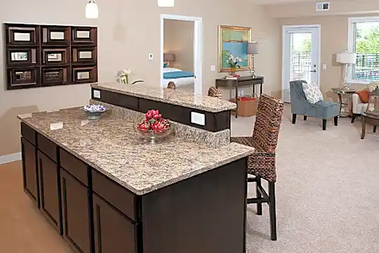 The View Apartments at Long Lake Photo 2